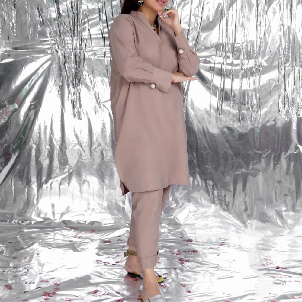 Anum Jung Women's L shirt n pant